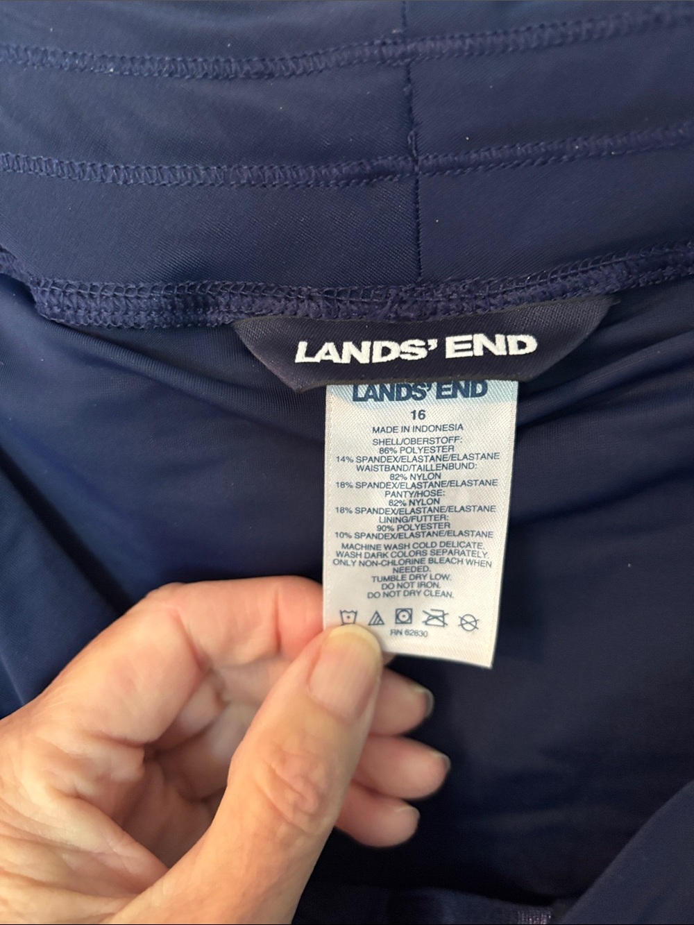 Lands’ End Women's Deep Sea Navy Swim Shorts - Picture 4 of 4